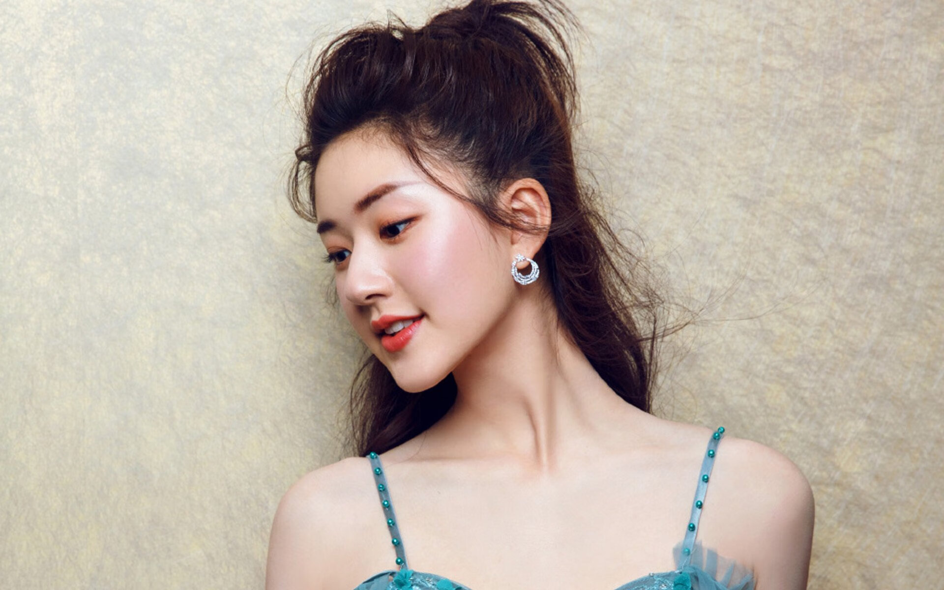 开云体育-中超联赛国家队爆冷 球迷提出改革建议，中超球队减少