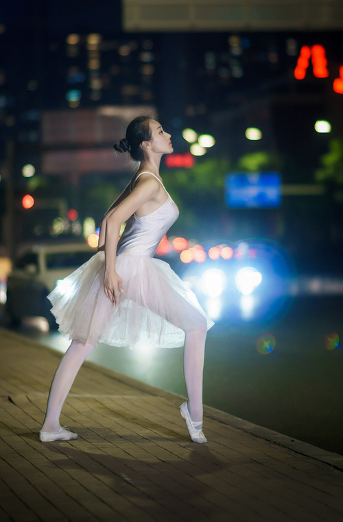 开云体育官网登入-全国跳绳联赛火热开赛 传统项目焕发新活力，全国跳绳联赛比赛项目