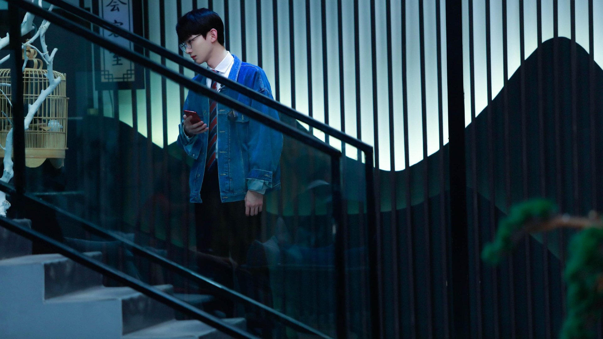 开云官方网-凯尔·查默斯完美入水展现顶尖实力,查尔斯凯恩